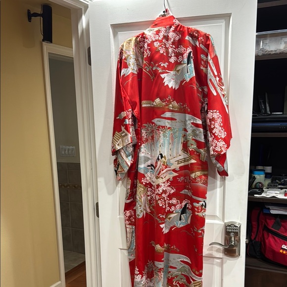 Red Floral Kimono Robe - Picture 7 of 7